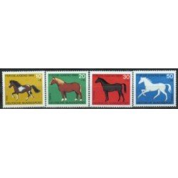 FAU5/S  Alemania Federal  Germany  Nº 441/44  1969 Por la juventud-caballos-Lujo