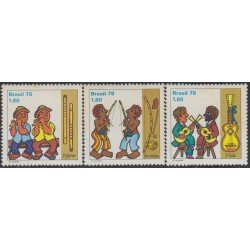 Brasil Brazil 1321/23 1978 Instrumentos de música Music instruments MNH Brasil Brazil 1321/23 1978 Instrumentos de música Music instruments MNH