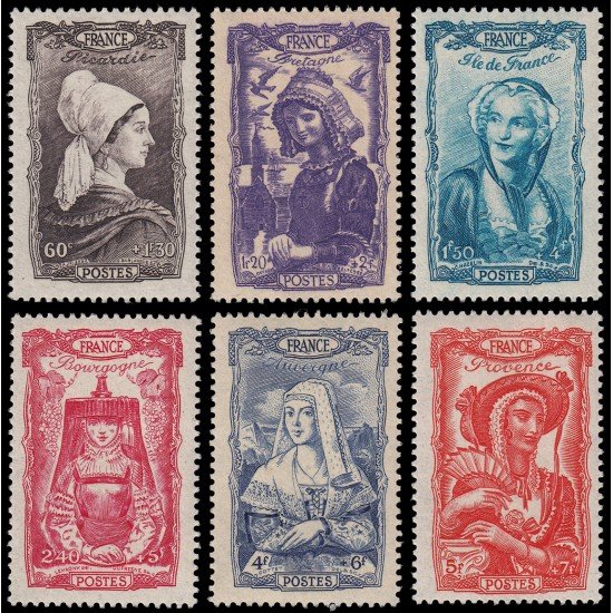 France Francia 593/98 1943 Tocados regionales MNH