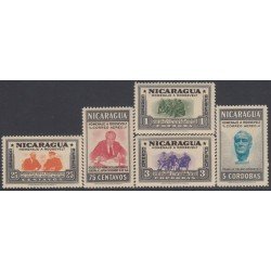 Nicaragua A- 243/47 1946 Homenaje al Presidente Roosevelt MH Nicaragua A- 243/47 1946 Homenaje al Presidente Roosevelt MH