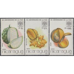 Nicaragua A- 1143/45 1986 40º Aniversario de la FAO Emblema y frutas MNH Nicaragua A- 1143/45 1986 40º Aniversario de la FAO Emblema y frutas MNH