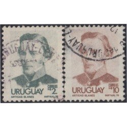 Uruguay 968/69 1976 Serie Antigua retrato de Artigas Usado Uruguay 968/69 1976 Serie Antigua retrato de Artigas Usado