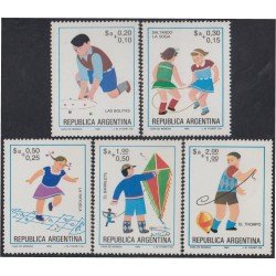 Argentina 1361/65 1983 juegos de niños Trompo barrilete Rayuela soga bolitas MNH