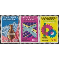 Venezuela 901/03 1973 Artesanía Parques industriales pequeña industria MNH Venezuela 901/03 1973 Artesanía Parques industriales pequeña industria MNH