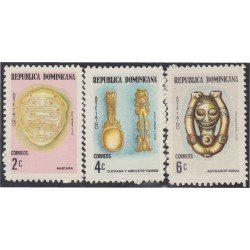 Rep. Dominicana 709/11 1972 Arte Taíno Máscara Cuchara y Amuleto MNH Rep. Dominicana 709/11 1972 Arte Taíno Máscara Cuchara y Amuleto MNH