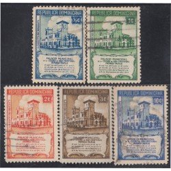 Rep. Dominicana 385/89 1945 Palacio Municipal de la Ciudad de San Cristóbal usados Rep. Dominicana 385/89 1945 Palacio Municipal de la Ciudad de San Cristóbal usados