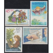 Holanda 1141/44 1980 El niño y sus libros MNH