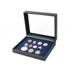 Lindner 2369-2419E Estuche Nera Varius Plus con inserto azul oscuro para alfileres, medallas y emblemas Lindner 2369-2419E Estuche Nera Varius Plus con inserto azul oscuro para alfileres, medallas y emblemas