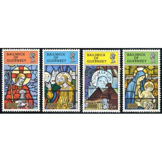 REL/S Guernesey  Nº 79/82  1973  Navidad-vidrieras de iglesias-Lujo