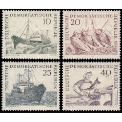 Alemania Oriental 532/35 1961 Flota de pesca de altura MH Alemania Oriental 532/35 1961 Flota de pesca de altura MH