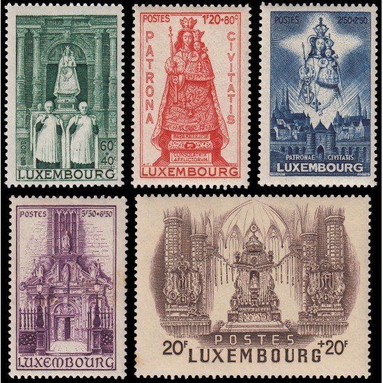 Luxemburgo 367/71 1945 En beneficio de la obra nacional de la gran duquesa MNH