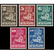 Holanda Netherlands 542/46 1950 Reconstrucción de iglesias cristianas devastadas MNH
