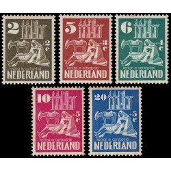 Holanda Netherlands 542/46 1950 Reconstrucción de iglesias cristianas devastadas MNH Holanda Netherlands 542/46 1950 Reconstrucción de iglesias cristianas devastadas MNH