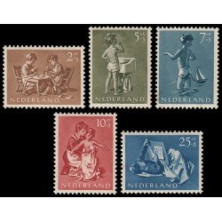 Holanda Netherlands 626/30 1954 En beneficio de obras para la infancia MNH Holanda Netherlands 626/30 1954 En beneficio de obras para la infancia MNH