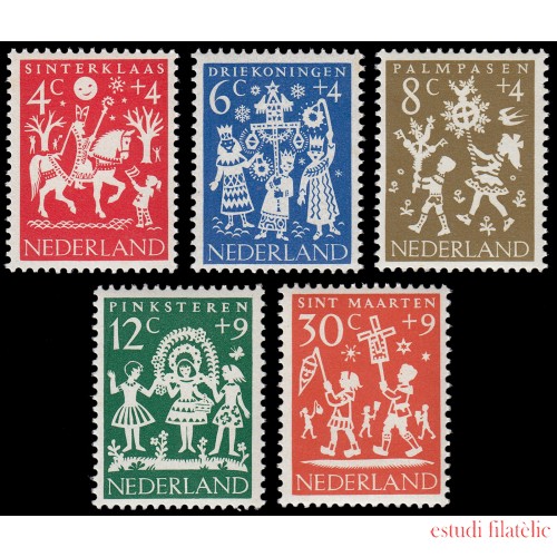 Holanda  Netherlands 740/44 1961 Sobretasa en beneficio de la infancia necesitada MNH