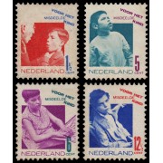 Holanda Netherlands 237/40 1931 En beneficio de obras para la infancia MNH