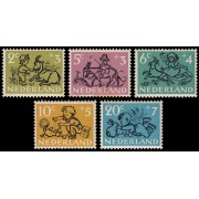 Holanda Netherlands 582/86 1952 En beneficio de obras para la infancia MH
