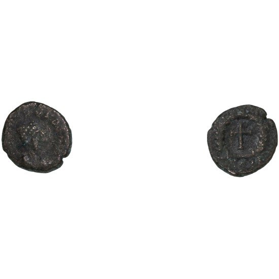 Moneda Imperio Romano Nummus Teodosio II 425-435 d.C. Moneda Imperio Romano Nummus Teodosio II 425-435 d.C.
