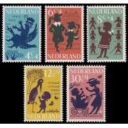Holanda Netherlands  782/86 1963 Sobretasa por la infancia Ilustraciones MNH