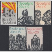Holanda Netherlands 927/31 1971 50º Aniv. Universidades populares Estatuas madera S XV, símbolo Lujo