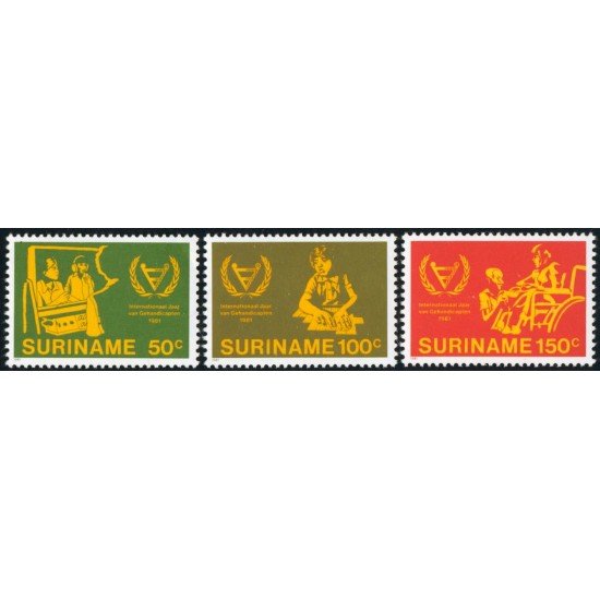 VAR3  Surinam Suriname Nº 826/27  1981   MNH