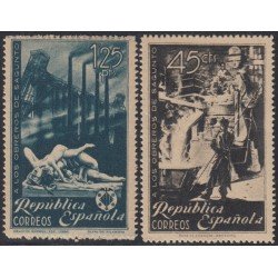 España Spain 773/74 1938 Homenaje a los Obreros de Sagunto MNH España Spain 773/74 1938 Homenaje a los Obreros de Sagunto MNH