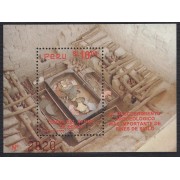 Perú Hojita block 10 1997 Tumba del señor de Sipan MNH