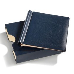 Leuchtturm 336040 KABE tapa a presión ATLAS incl. cajetín protector, azul Leuchtturm 336040 KABE tapa a presión ATLAS incl. cajetín protector, azul