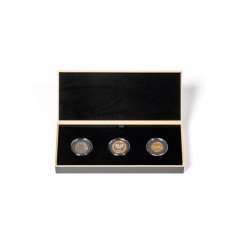 Leuchtturm 361788 Estuche LUXOR por tres monedas en cápsules de monedas (diámetro interior 33 mm) Leuchtturm 361788 Estuche LUXOR por tres monedas en cápsules de monedas (diámetro interior 33 mm)